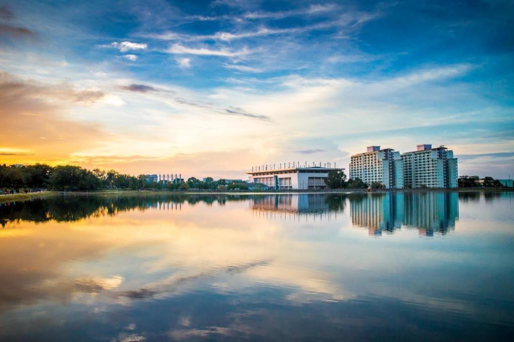 The Color Hotel Hat Yai Exterior foto